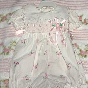 Vintage Baby Togs Romper White W Pink Ribbon Flowers Sz 3-6 Month Embroidered